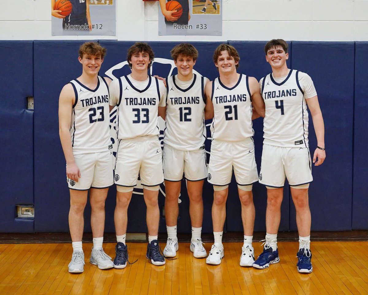 Awesome Senior Night at the Fitz. The Trojans battled back from a rough start to win 57-52 over Central High School. <a href="/Ryan_elbert4/">Ryan Elbert</a> led CG w/17 
<a href="/JakeHornok/">Jake Hornok</a> <a href="/AjBerndt2/">AJ Berndt</a> <a href="/adambauer100/">Adam Bauer</a> all in double figures.

Playoffs next week <a href="/CaryGroveHS/">Cary-Grove H.S.</a> Wednesday!
#HEART