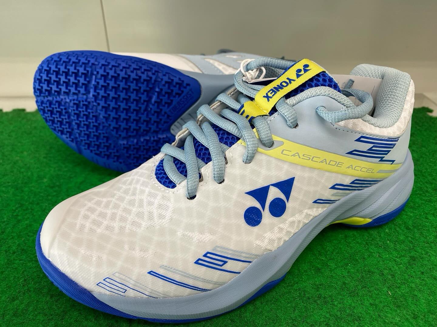 25.0㎝　カスケードアクセル　新品　YONEX　バドミントン　シューズ 25.0㎝ カスケードアクセル 新品 YONEX バドミントン シューズ 【公式