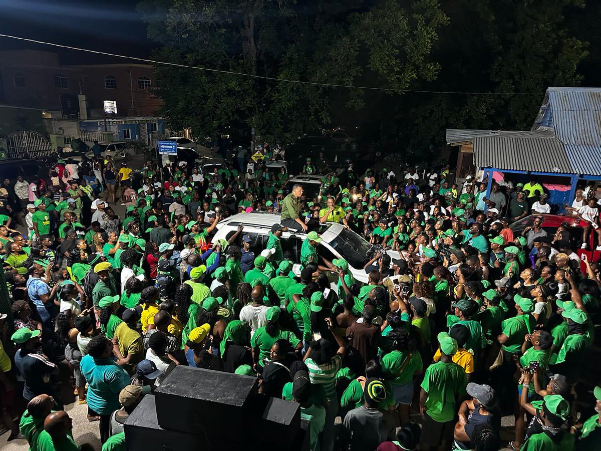 Thank you Alligator Pond 📍South Manchester! ✌🏾🔔 #BuildingStrongCommunities. 

On February 26, 2024, stand with us as we continue to build for you and your communities. #VoteJLP
