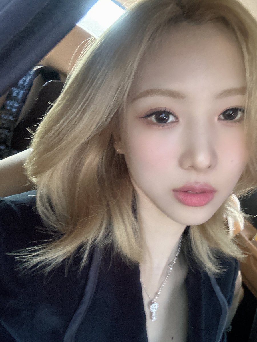 DC_Weverse's tweet photo. 240217 | #유현’s Post 

#Yoohyeon: “Safely arrived ❤️”

@hf_dreamcatcher #Dreamcatcher #드림캐쳐 https://t.co/7vVsG5L6Rm
