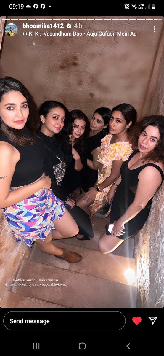 Mahima4Shet's tweet photo. My girl is so happy 🥺♥️🧿
Girl gang😍
KJ also joined🥺🤌

#SurbhiChandna 
#SuKar https://t.co/VJGpqYjt5q