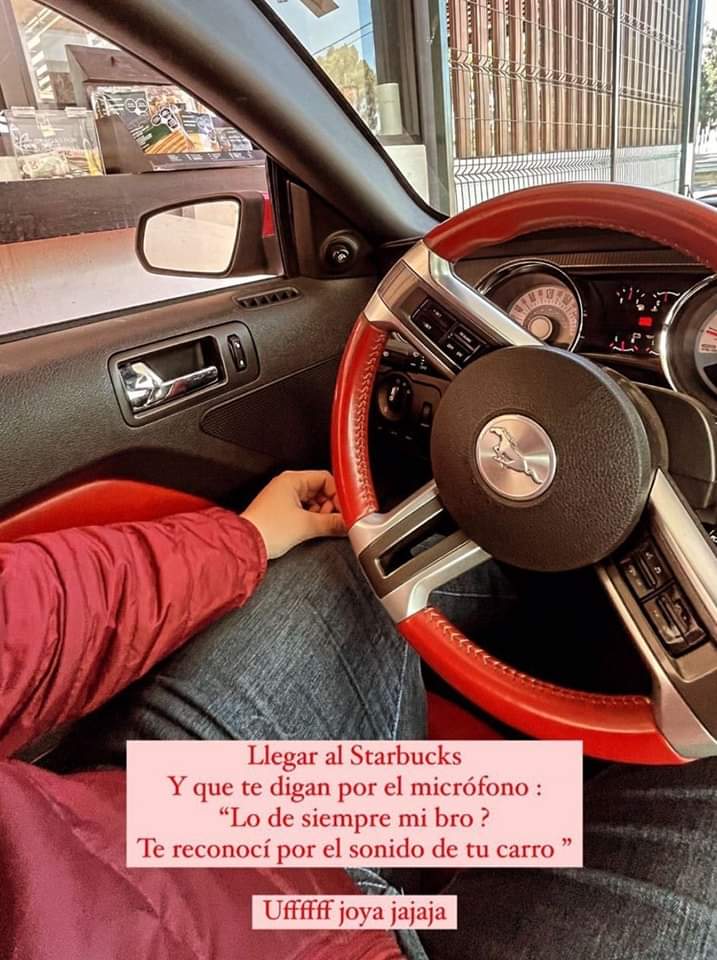 Scaels_'s tweet photo. De donde sale tanto?, #Alucin #Whitexican, y luego Starbucks 🤢 https://t.co/pm8GedIMvS