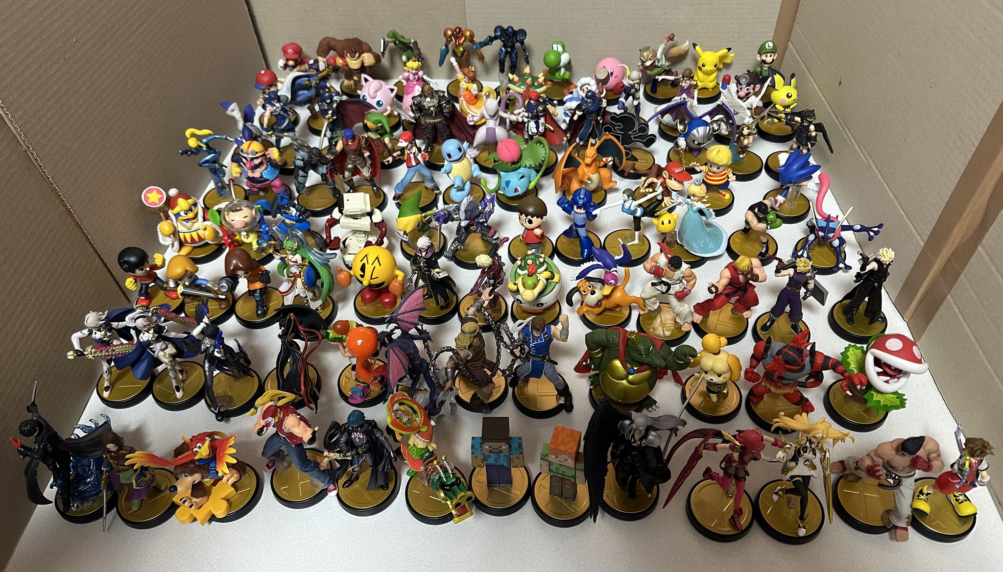 大乱闘スマッシュブラザーズ　スマブラamiibo２３体　他4体 Amazon.co.jp: amiibo セフィロス（大乱闘スマッシュ