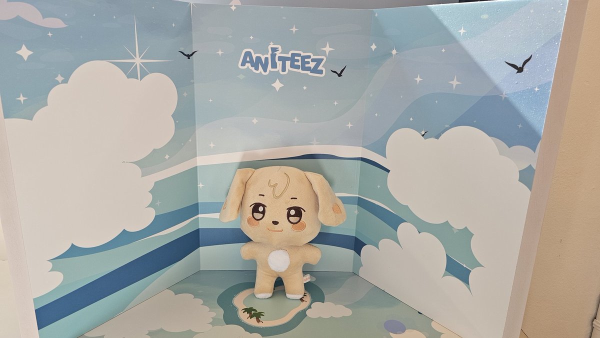 mgsreayo's tweet photo. The aniteez pop up shop is so cute!!!  I love it!! 

#에이티즈 #애니티즈
#ANITEEZ_IN_ILLUSION #애니티즈인일루전
#사운드웨이브 #SOUNDWAVE https://t.co/IWqJxdGzUS