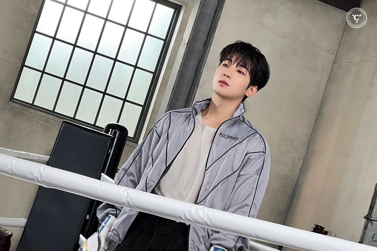 yagwang__'s tweet photo. 나 또 이러면 형사버디물 원찬을 참을수가 업잔아 .. 이후배 어느날 복싱 배울거라고 선배도 취미생활 좀 하세요 맨날 게임만 하지말구요~~ 이랬는데 전선배 복싱장까지 따라와서 어쩌다보니 같이 줄넘기 오백개 하고있을듯 https://t.co/V01BtpeQDN