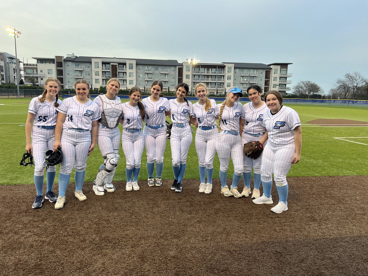 Church11A's tweet image. Walking into this weekend undefeated. So proud of this team! 💙🦅🩵

Thank you @MarucciSports for the swaggy uniforms 

#GoEagles #BeElite #BetterInBlue
@CoachJChurch @popcsathletics @popcseagles @TXEliteBancroft