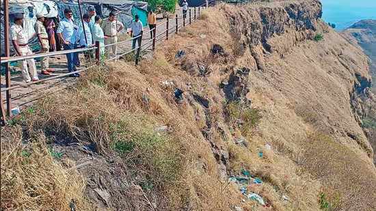 Plastic waste has harmful impact on wildlife around Pune: Experts (reports @GVajpeyee) hindustantimes.com/cities/pune-ne…