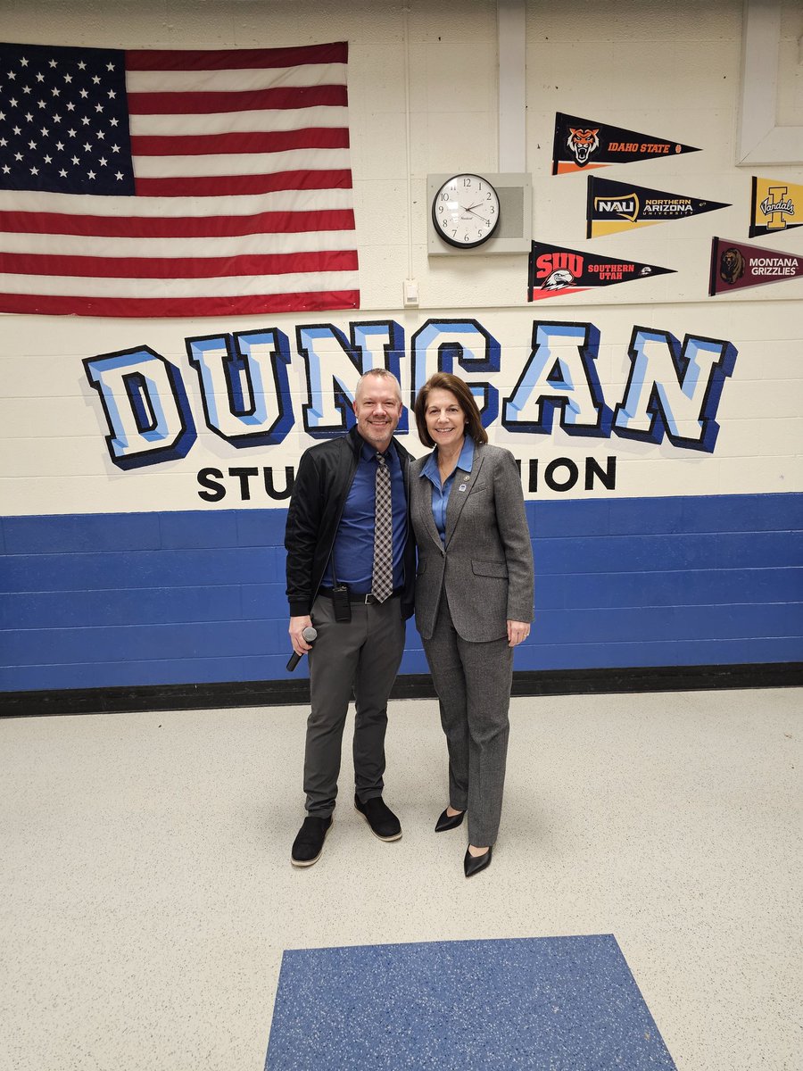 I had the honor of welcoming Senator Catherine Cortez Masto to tour my school and meet some amazing students and staff! <a href="/CortezMasto/">Catherine Cortez Masto</a>