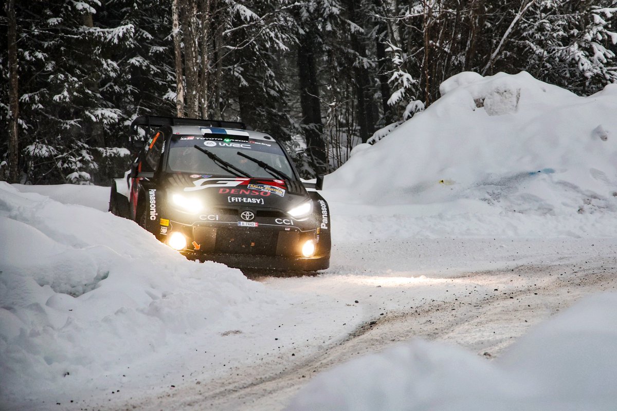 Que pena el abandono de ayer de @KalleRovanpera. Viendo el rendimiento de ayer, hasta el abandono, y el de hoy, este rally seria de el. @TGR_WRC #KR69