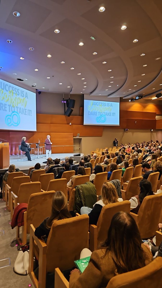 Institució Familiar tweet media