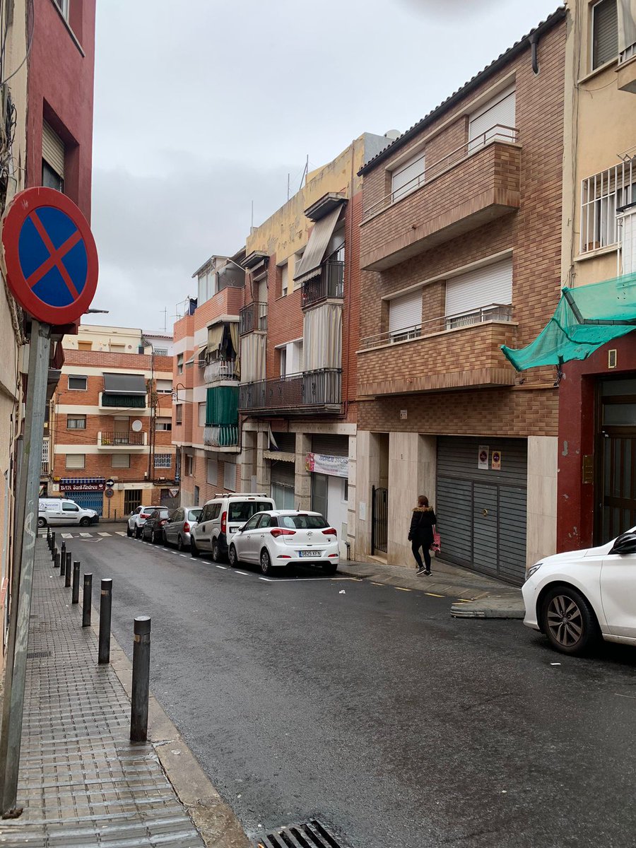 MColomenca's tweet image. 📸Carrer Flor i Cel amb el carrer Sant Andreu, barri de Fondo

Font: Informe del mossèn de la parròquia de Santa Rosa Joan Mata. Web: enelfondo.cat