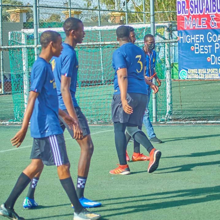 Baba-Ahmed University recently participated In an exciting inter-higher institution football tournament for male students. This enable the students showcase their skills at Ahmad Musa Sport and Fitness centre. 
#babaahmeduniversity #unitycup2024 #footballtournament #fitness