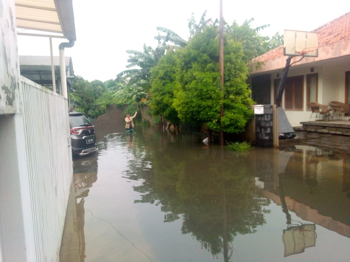 IwanSidkar tweet media