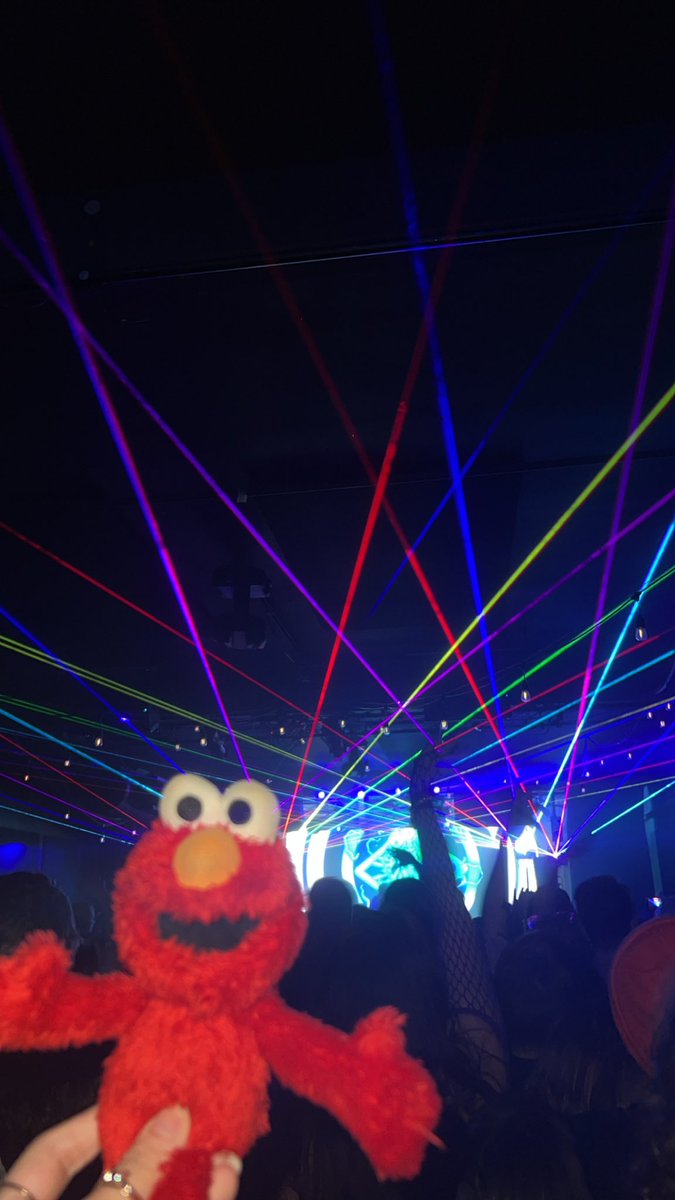 Can confirm Elmo loves <a href="/dirtmonkeymusic/">DIRT MONKEY</a>