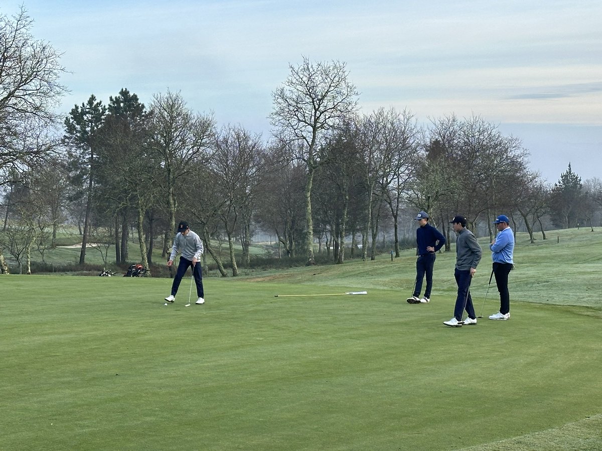 #IPUNTZONALGALICIA&amp;PRINCIPADOASTURIAS
#RealAeroClubSantiago 
<a href="/CTJFGallegaGolf/">Federación Gallega de Golf</a> 

En juego la primera jornada