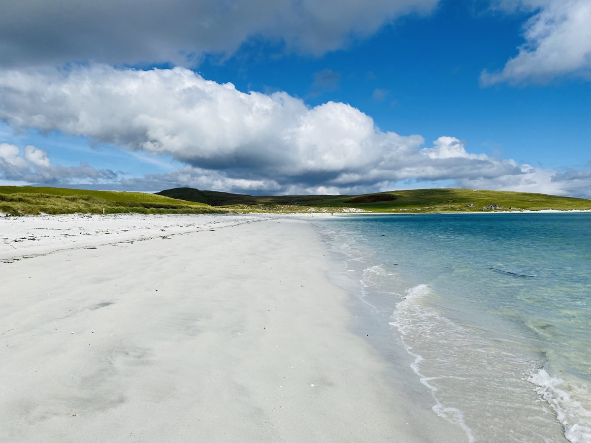 East Beach, Isle of Berneray
#OuterHebrides 🏴󠁧󠁢󠁳󠁣󠁴󠁿