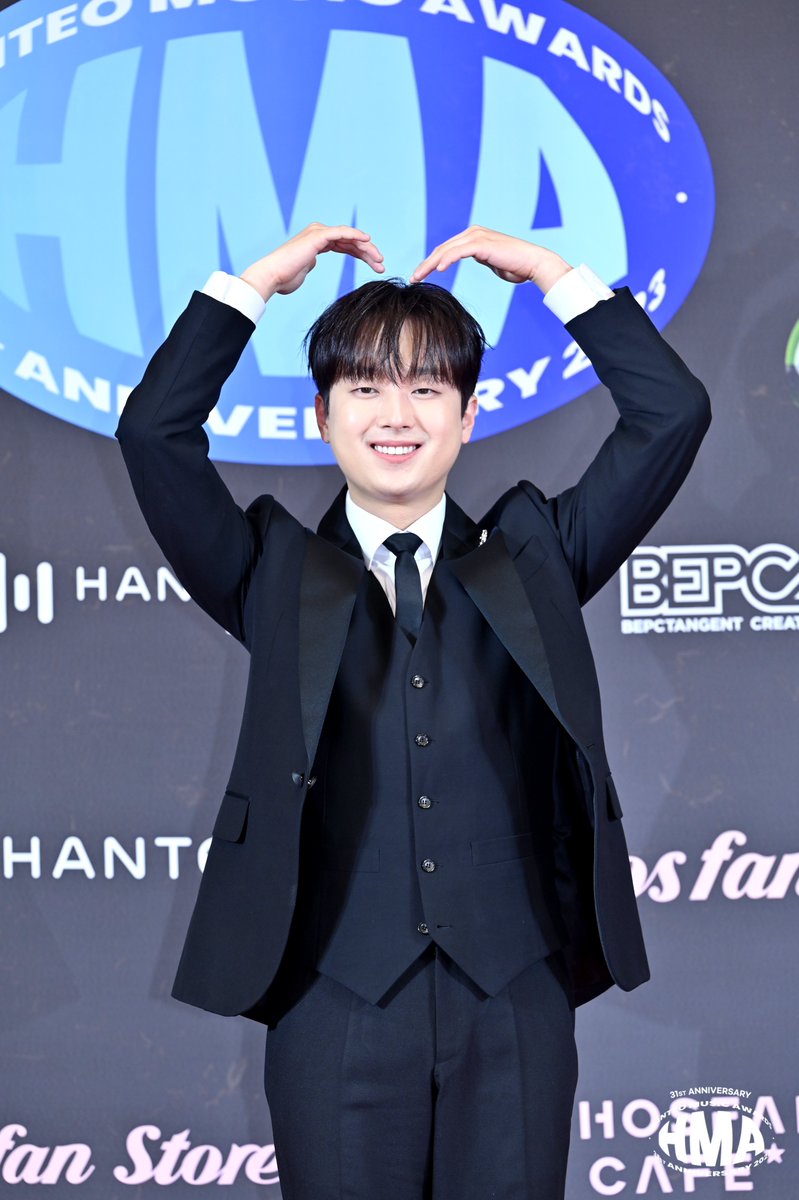 Hanteo_HMAs's tweet photo. 🏆#31주년한터뮤직어워즈2023

📸레드카펫 SHOT

#LEECHANWON #이찬원

#한터뮤직어워즈
#31st_HMAs_2023
#HanteoMusicAwards
@ChanWonOfficial https://t.co/vCzzVyIrg8