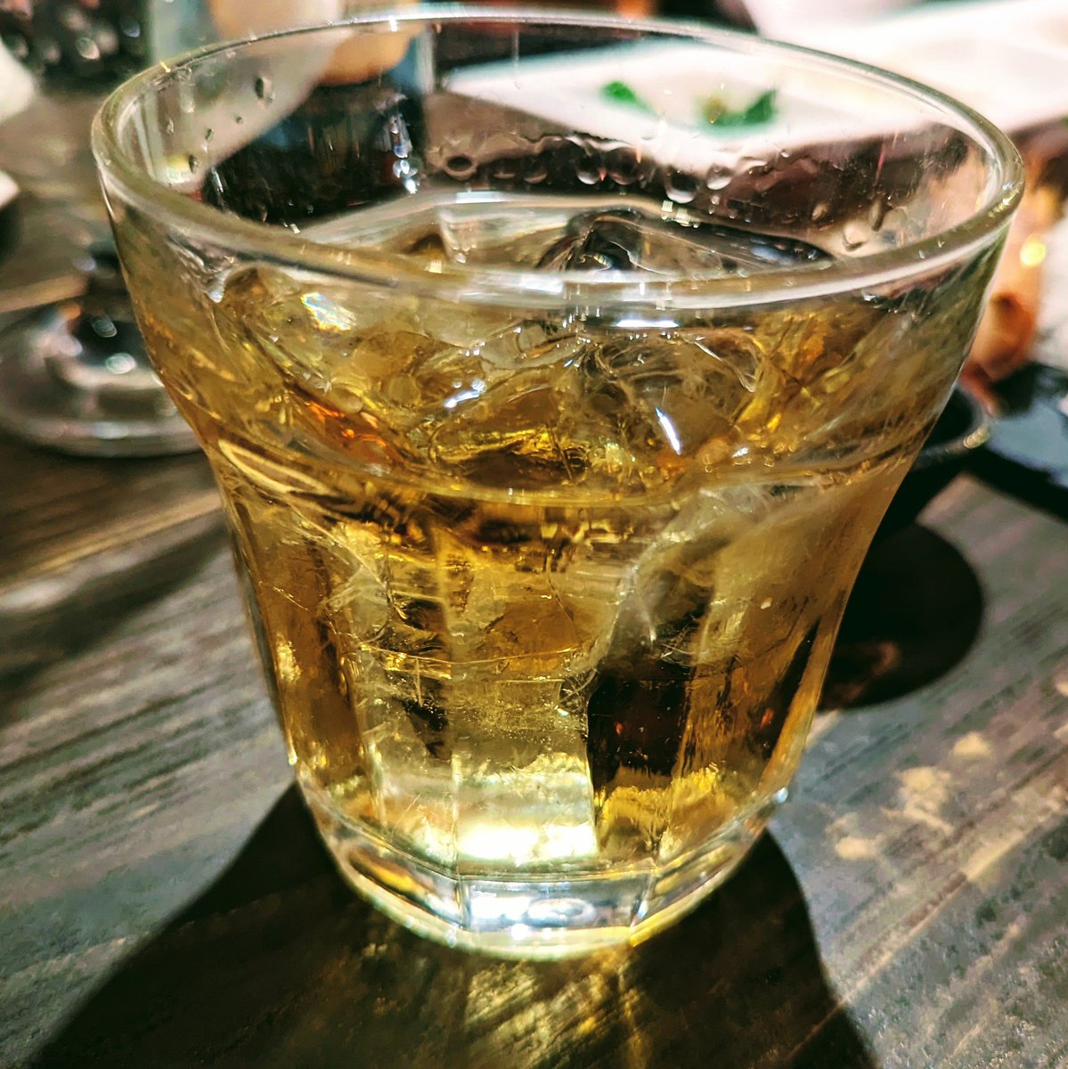 Arkbirds's tweet photo. ハブ酒を飲んでみる… https://t.co/C4NR8hJRiP
