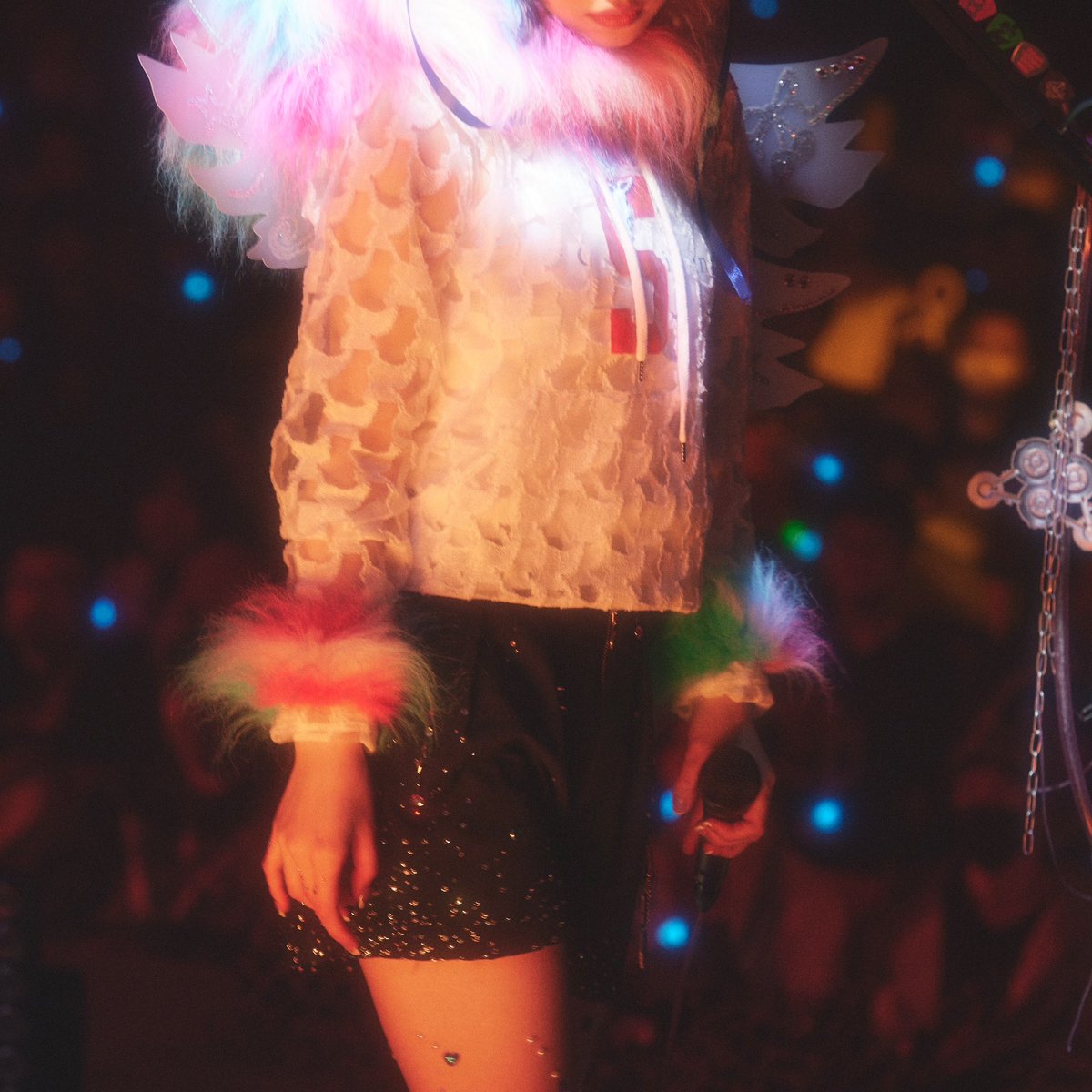 ZUTOMAYO ✩ M A S U M A S U氏と作った愛ペガカラー仕様の衣装から