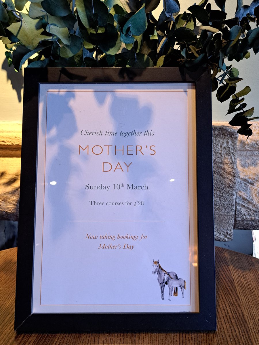 RevivedWitney's tweet photo. Mothers Day 10th March. 
Some of you may not have thought about Mothers Day, but it's only just around the corner, so don't be disappointed. Book your table. https://t.co/JRyTA7HRC6 Day Three course £28. https://t.co/dSMhQjzWZe