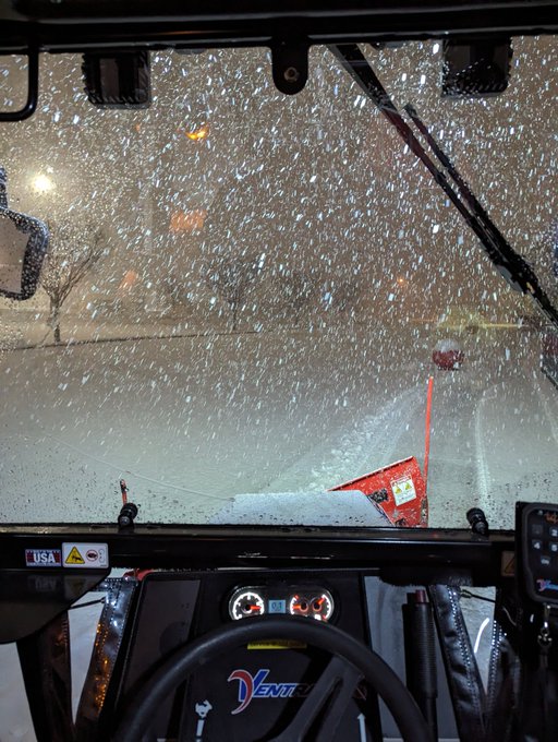 Wow snow!!! https://t.co/EuHdmNSYqV<a href="/tag/lovemyjob"class="tags"><span>#lovemyjob</span></a>