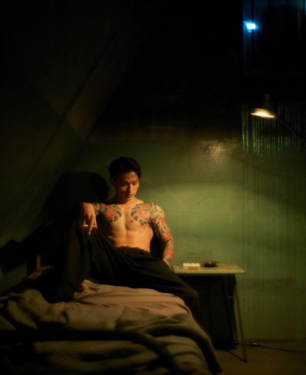 New shot of Ryusei Yokohama for his new Netflix film “The Parades” directed by Michihito Fujii 

#RyuseiYokohama #YokohamaRyusei