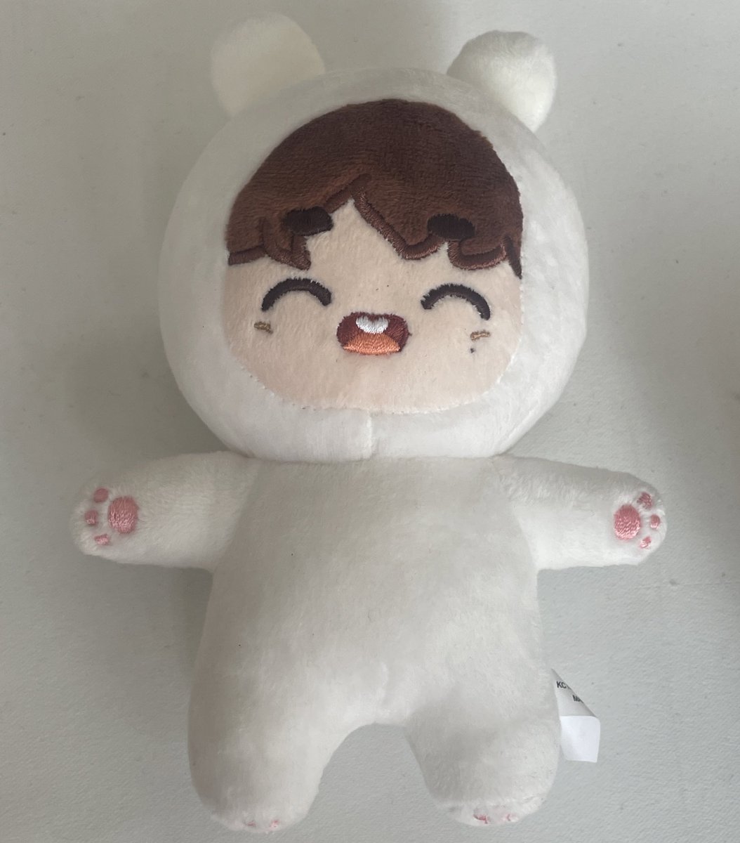 DokiDoki_1ove's tweet photo. 도겸네컷 찍는 곳에서 인형 습득 했습니다🥺
엄마이신 분… 찾아가주세요 🥺 https://t.co/Fzv0vFUBl6