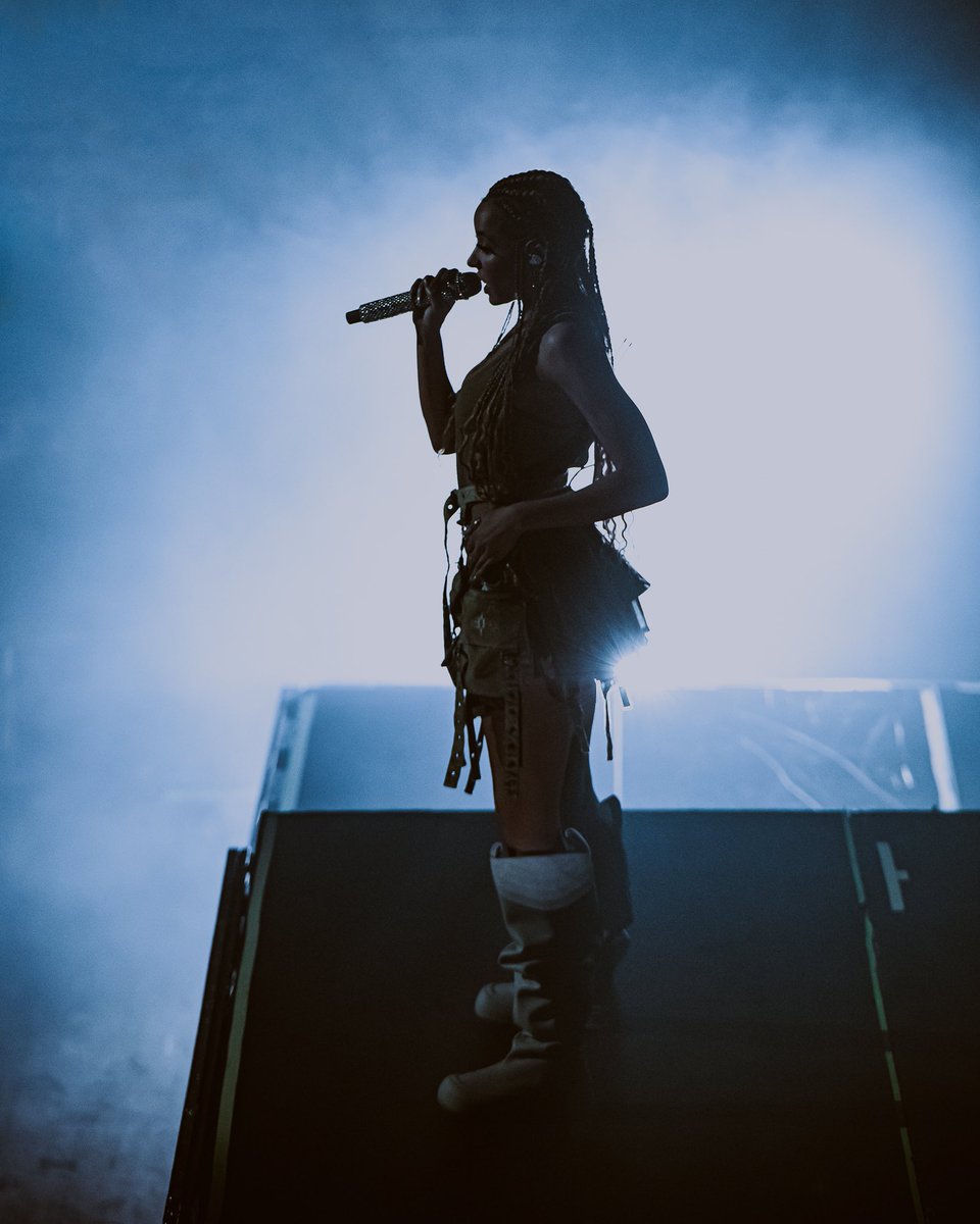 📸 <a href="/Tinashe/">TINASHE</a> in chicago