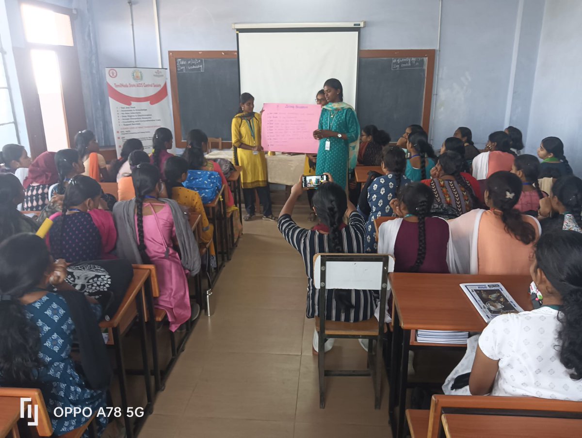 tansacs's tweet photo. As part of youth awareness initiatives, the ICTC team of Thondamuthur & CTM Home, #DAPCU Coimbatore, conducted a sensitization cum orientation session for the #RedRibbonClub students at #AvinashilingamArtsCollege & Government Women's Polytechnic College, Coimbatore. 🎗️
#TANSACS https://t.co/yXnshmML8q