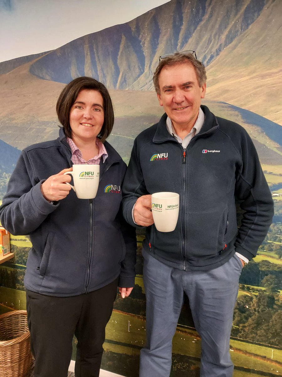 Amongst all the meetings @AledNfu & I toasted #MindYourHead week & celebrated the #BigFarmingTeaBreak in @NFUCymru HQ yesterday 
There a lot of stress going around, please take time for yourself, even if it’s a quick brew ☕️
Take a breather & deal with each issue one at a time ⭐️