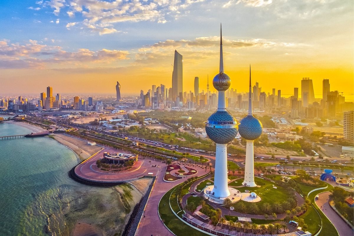 travelobiz's tweet image. Kuwait Maintains Entry Restrictions for Eight Countries

#Afghanistan #EntryBan #FamilyVisa #Iran #Iraq #Kuwait #KuwaitVisa #Lebanon #Pakistan #Restrictions #Sudan #Syria #VisaNews #VisaUpdate #VisitVisa #Yemen

travelobiz.com/kuwait-maintai…