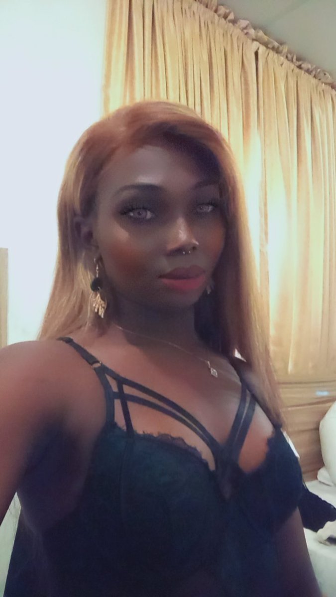 Beauty with Brain 🧠 saying Hi 🤗