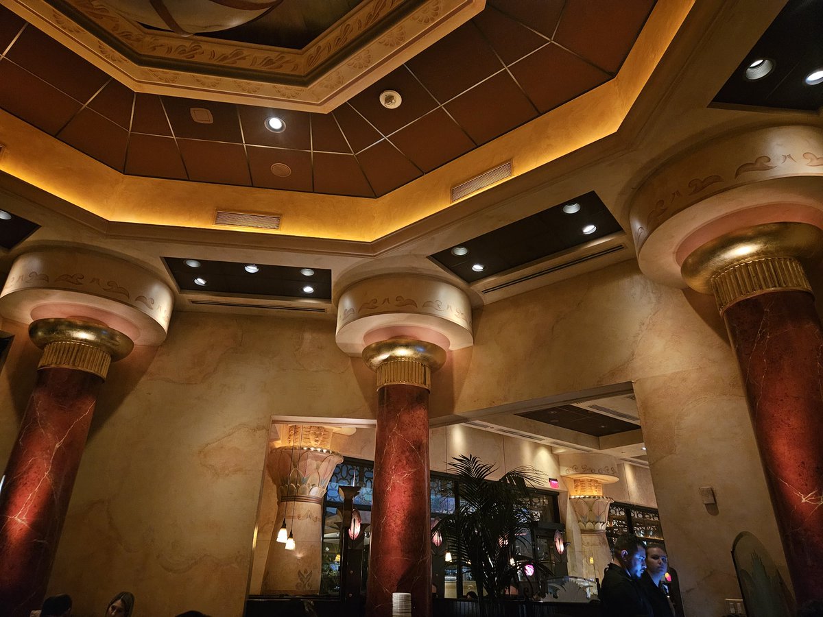 keskander's tweet photo. AI generated or cheesecake Factory? https://t.co/ylaXgGWQg1