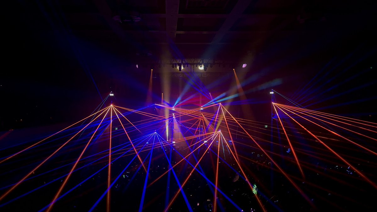RykerHusky's tweet photo. Let’s go @garethemery #LSRCITY https://t.co/gd8hRJySLz