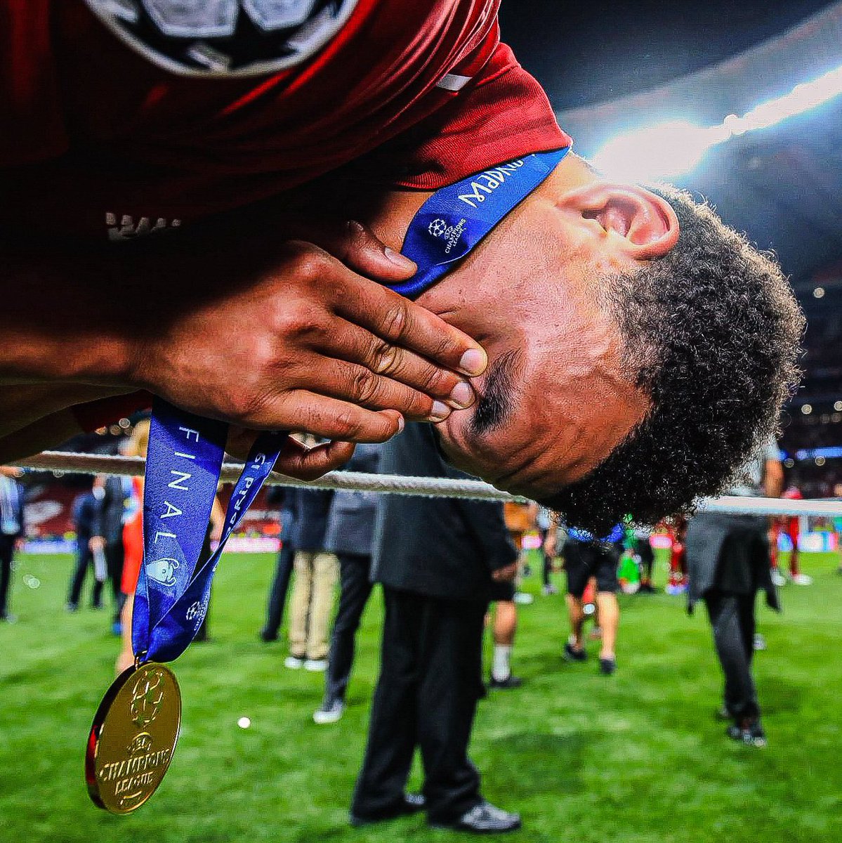 SLFCollection's tweet image. 