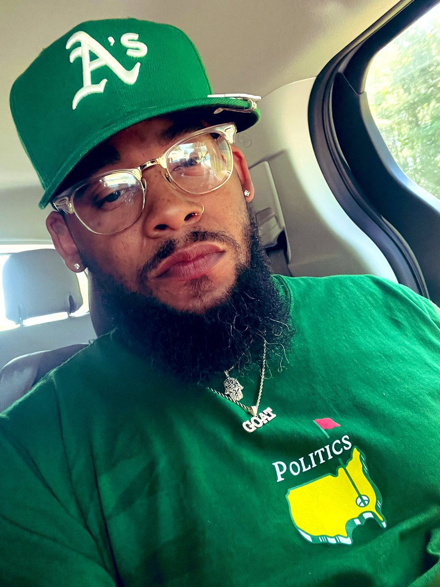 One of my favorite colors!!!🦖💚🍀🍏🦠🐊