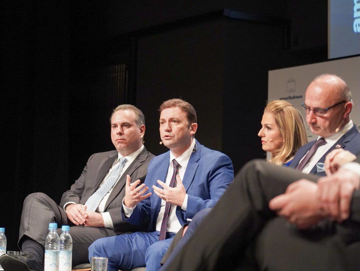 Bujar_O's tweet photo. 🗣”The Future of the Western Balkans” #MSC2024
➡️Accelerated Integration of #WB in the #EU & @NATO key for the regional stability
➡️ Committed to #MoreIntegrationBeforeMembership 🔗 #GrowthPlan important for the economic boost & prosperity https://t.co/NPBF2KLWDa