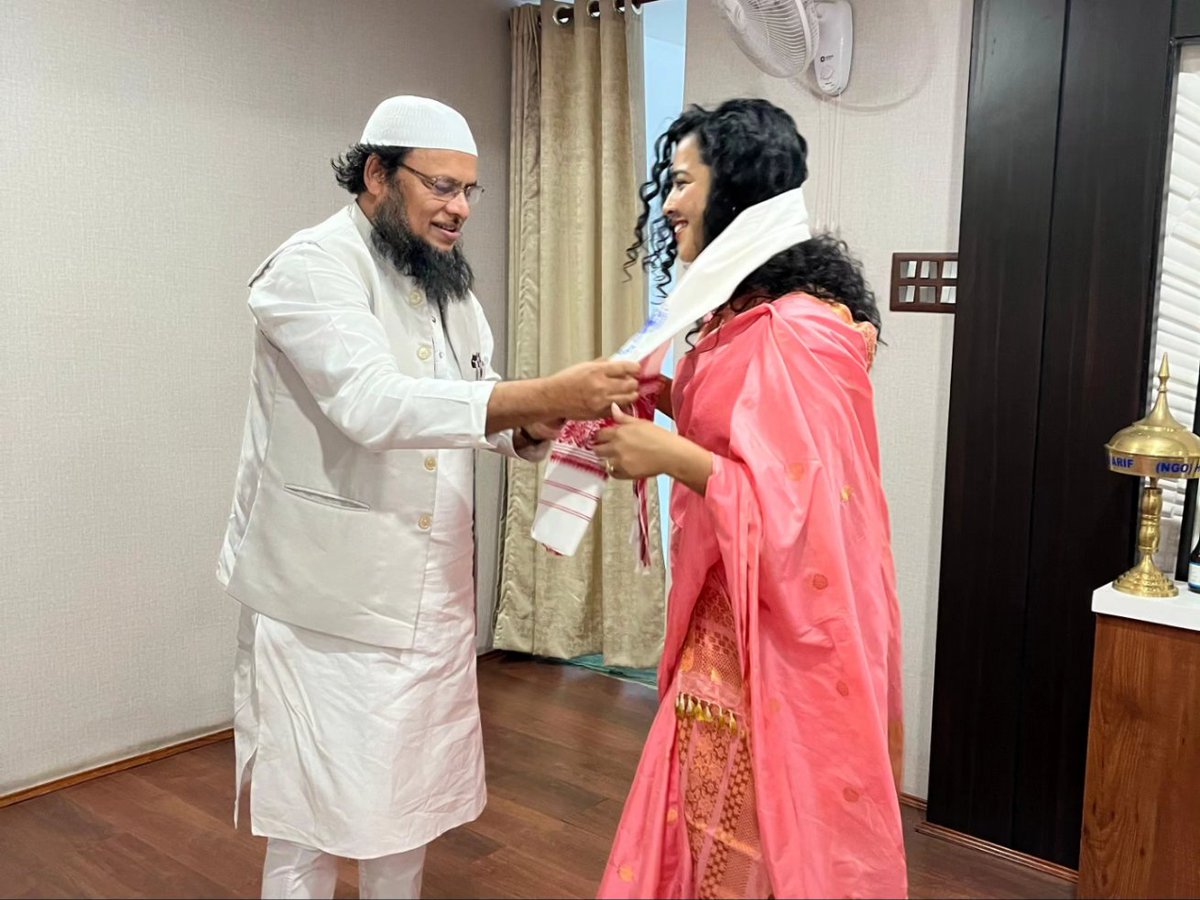 Priyankaborah_'s tweet photo. Uniting for Impact!

ZF and USTM come together to sign a transformative MoU paving the way for collaboration and positive change. 

#partnersinprogress #mousigning #ustm #zubleefoundation #organdonation #socialworker #Assam https://t.co/hrqgDR5aQU