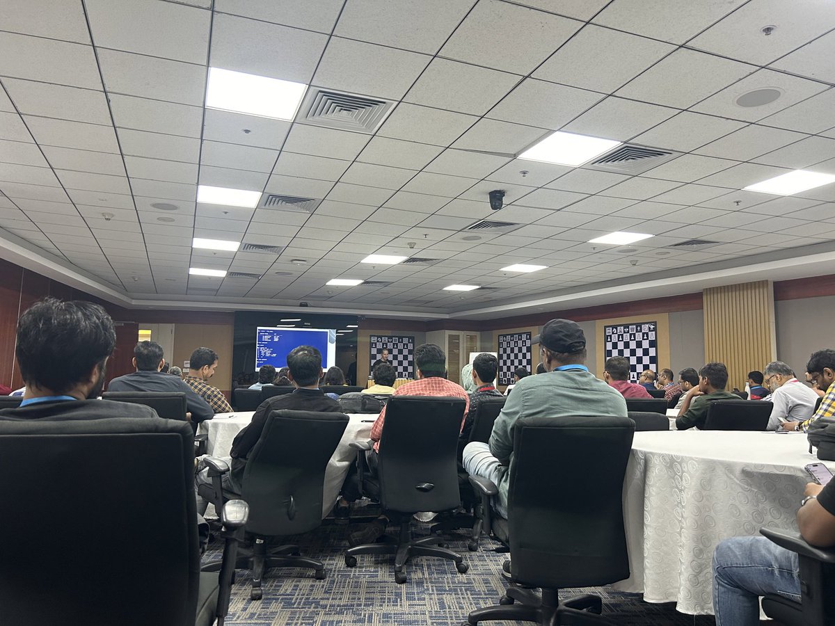 MelliAnnamalai (@annamalaimelli) on Twitter photo Rapt attention as the incomparable <a href="/connor_mc_d/">Connor loves SQL , 🍸and ☕️</a> speaks on new features in Oracle Database 23c at <a href="/AIOUG/">All India Oracle Users Group (AIOUG)</a> #Multicloud24 Rapt attention as the incomparable <a href="/connor_mc_d/">Connor loves SQL , 🍸and ☕️</a> speaks on new features in Oracle Database 23c at <a href="/AIOUG/">All India Oracle Users Group (AIOUG)</a> #Multicloud24