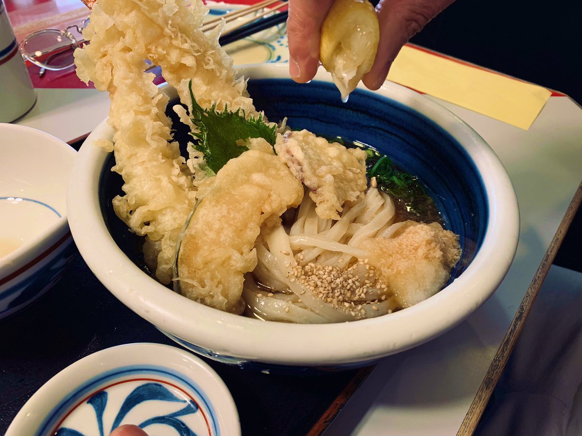 おか泉で美味しいうどんを食べました😋