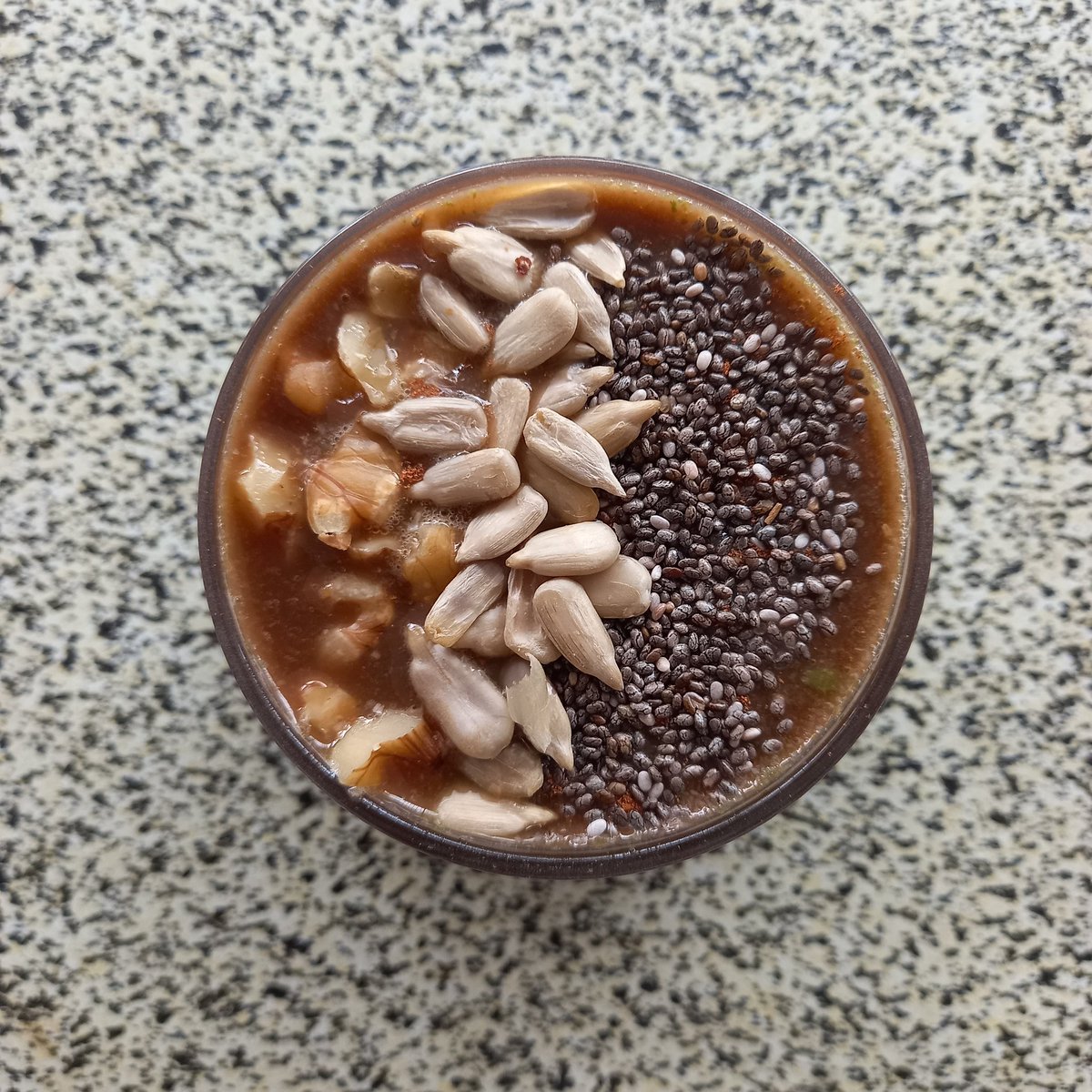 jessyjaju's tweet photo. Hi👋🏻. Green apple cocoa lemon smoothie with walnut sunflower seed and chia seed #minumansihat #smoothie #greenapple #unsweetedcocoaorganiccocoa #lemon #walnut #sunflowerseed #chiaseed #inspiredme #sarawak #malaysia https://t.co/Ya4FHVpxTv