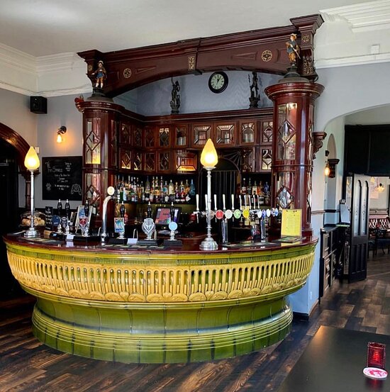 MaryWilBro's tweet photo. @neheritagelib @Tigersue66 The White Hart on Alfred Gelder Street also has a ceramic bar, they really are spectacular https://t.co/NPT5HGA6Je