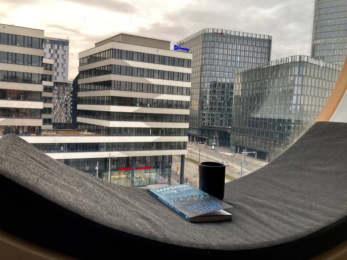 repaci31's tweet photo. Hotel Mooons, en Viena.
Lectura y café para amanecer.
#Mooons #Viena #Wien #Austria #Mafeking #BadenPowell #Scouts #Kimball110 #Coffee #Café https://t.co/z8KyYXlA70