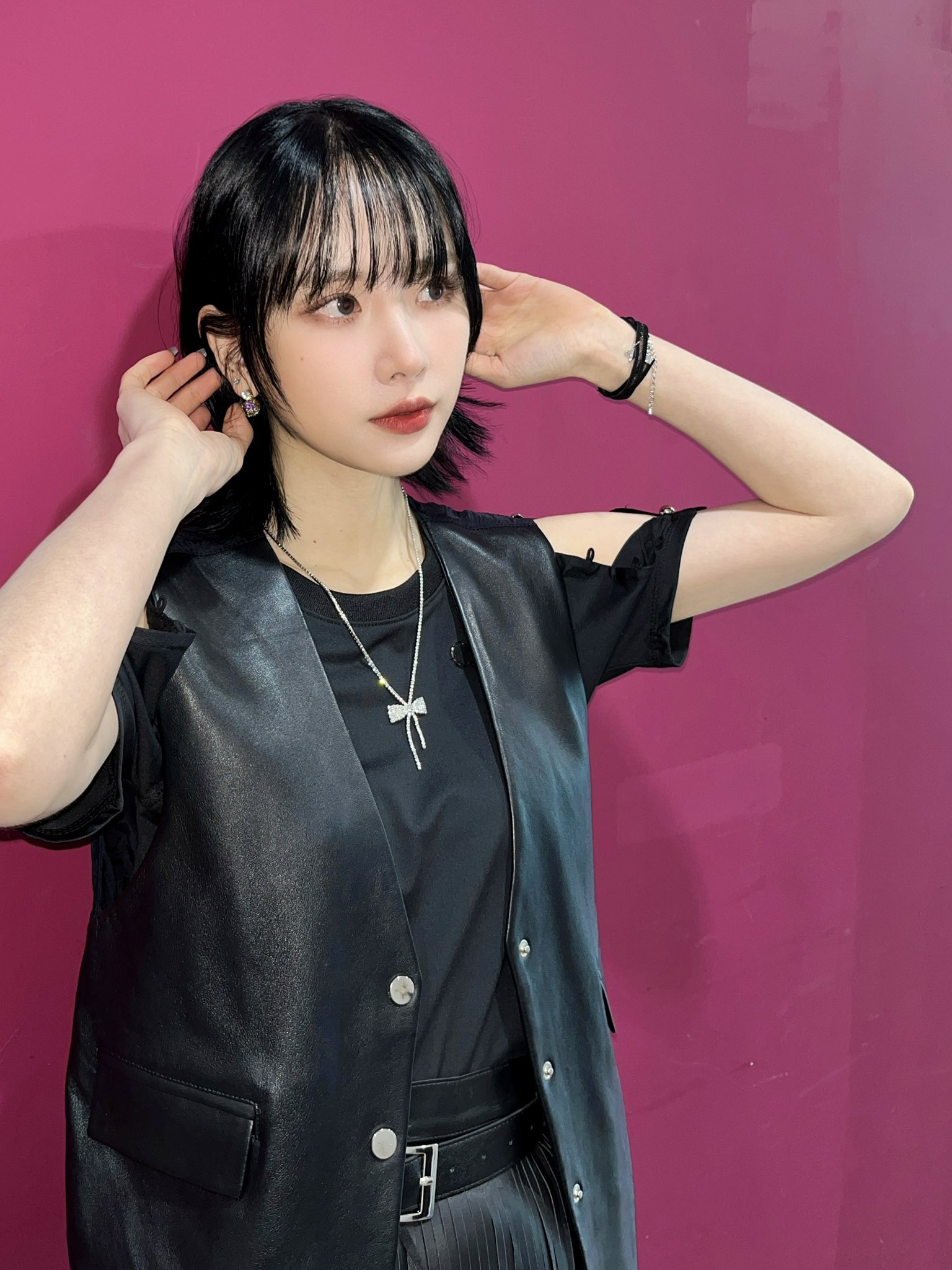 GGhhOG4aIAAlsYX?format=jpg&name=large