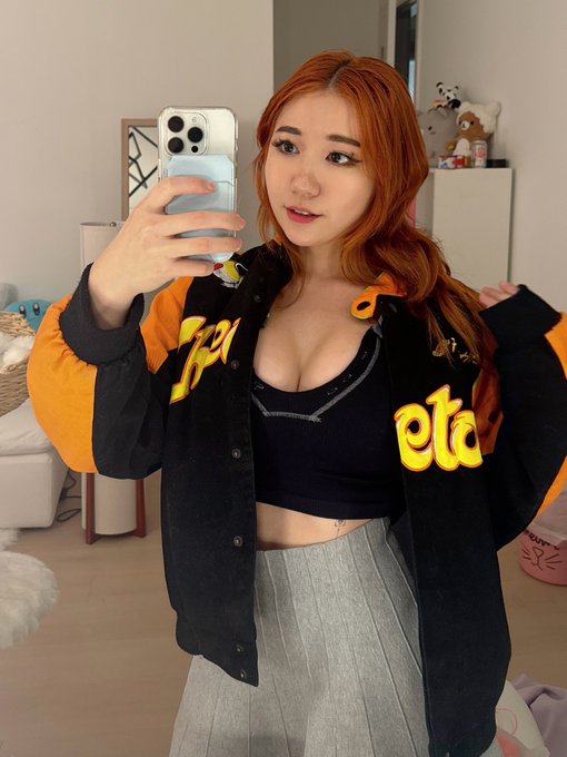 I&rsquo;m all dressed up ready to be eaten pls respond https://t.co/WoxFJFT2mF<a href="/tag/newprofilepic"class="tags"><span>#newprofilepic</span></a>