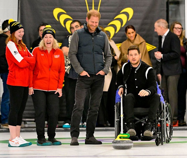 sunrayleo1's tweet photo. Loving the bromance between #PrinceHarry and #MichaelBuble
#InvictusGames
#InvictusGames2025
#OneYearToGoIG25 #OneYearToGo
#InvictusSpirit
#InvictusGamesVancouver
#InvictusGamesVancouverWhistler https://t.co/gVIRcD7lpk