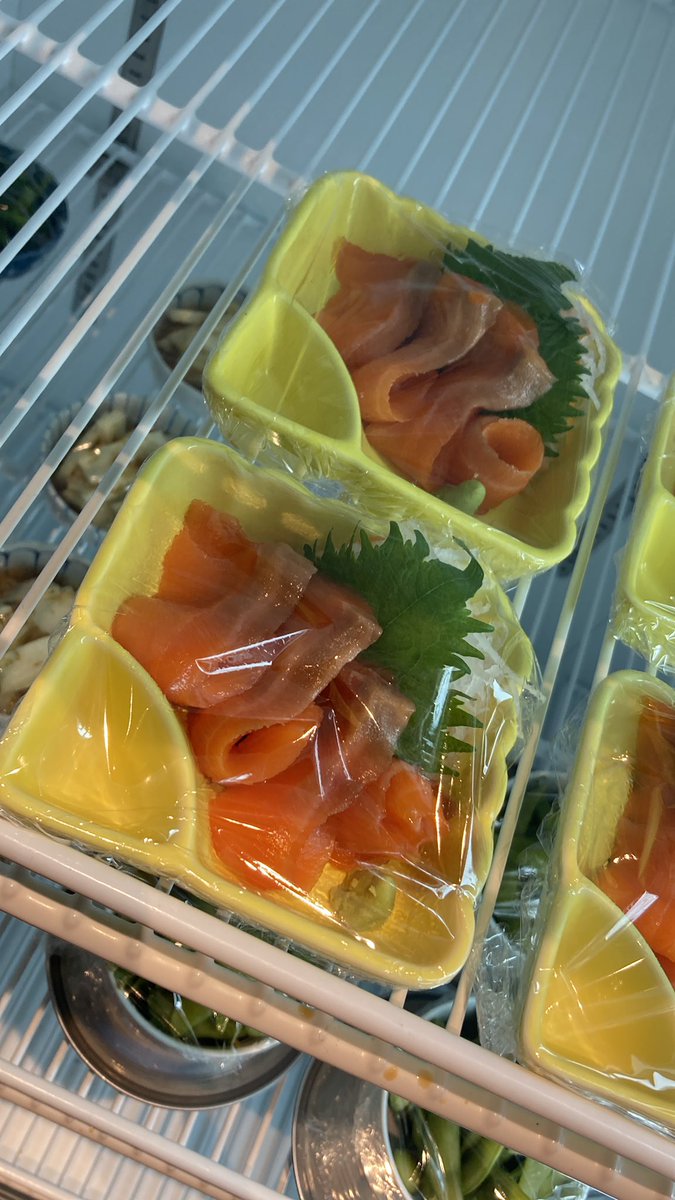 本日のお刺身

サーモン

#しゃけしゃけ