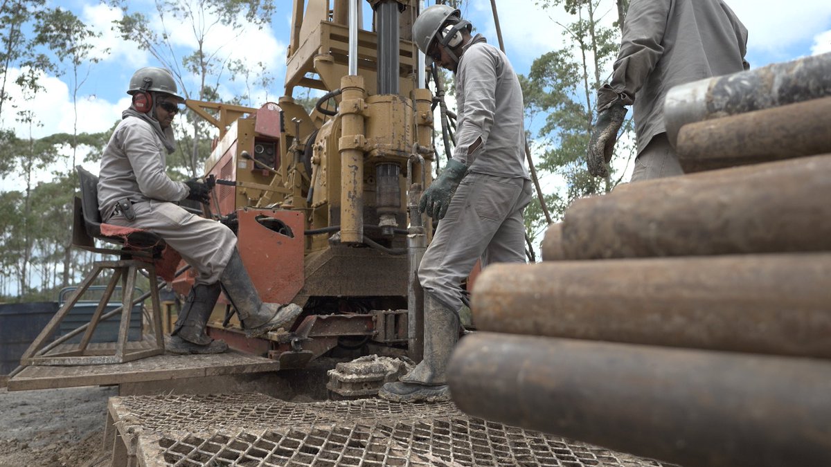 Viridis_VMM's tweet photo. #Picsoftheweek
Viridis Mining and Minerals $VMM is currently in full swing conducting Auger, RC, and Diamond drilling at the Colossus Ionic Clay REE Project in Brazil.

Stay tuned for updates on our exciting rare earth exploration journey!

#Viridis #TeamViridis #BrazilDiaries 🇧🇷 https://t.co/9MU0FVm1R7