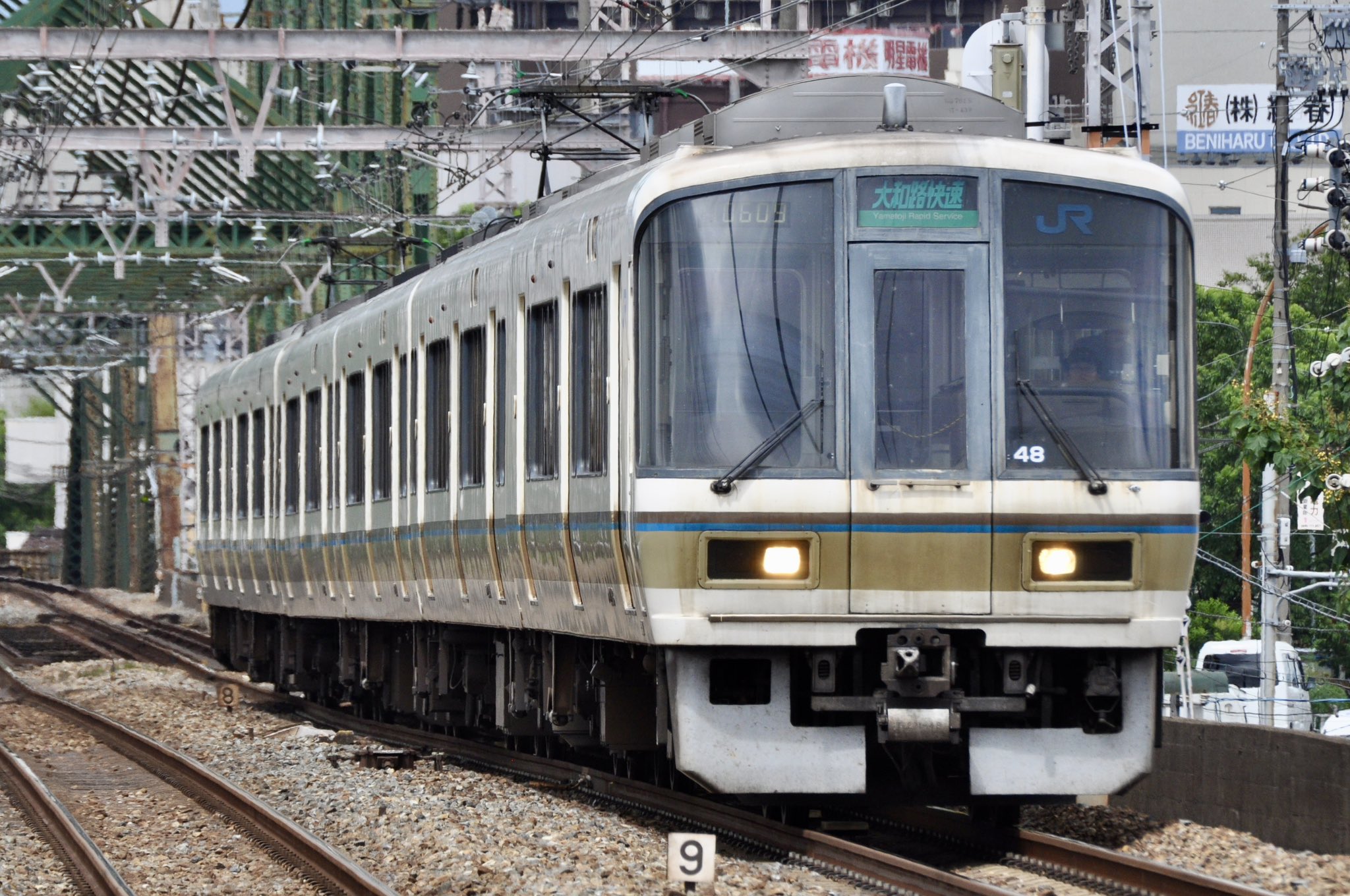 無架線エリアに“疎開”】代替進むJR京都線・神戸線221系〜複雑な