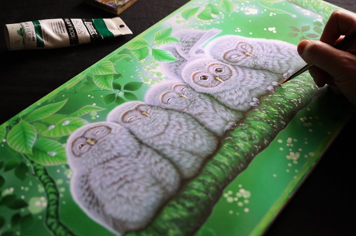 kentaro_art's tweet photo. Baby #owls who have just woken up, opening their sleepy eyes and stretching their wings.
目覚めたばかりの #フクロウ の子供たちの様子を描いた「目覚め」が完成しました。
#ジャパンアートエキスポ出品
#アールビバン #saveowls #saveforest #kentaronishino #森 #画家 #西野健太郎 https://t.co/fTtJjExgTO